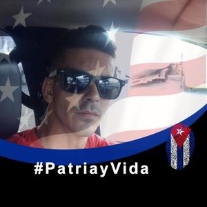 Meet your Posher, Javier